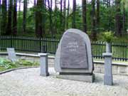 Lesní hřbitov Rudohoří (4.9.2005)